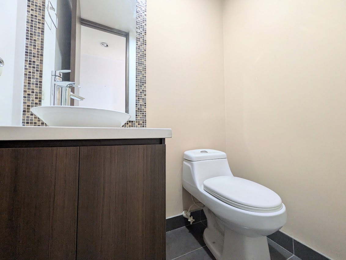Apartamento en venta en Zona Centro, Envigado · foto 2 de 11