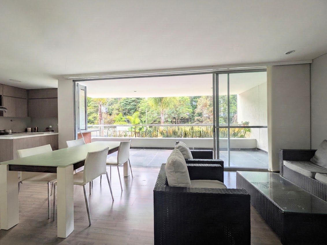 Apartamento en venta en Zona Centro, Envigado · foto 3 de 11