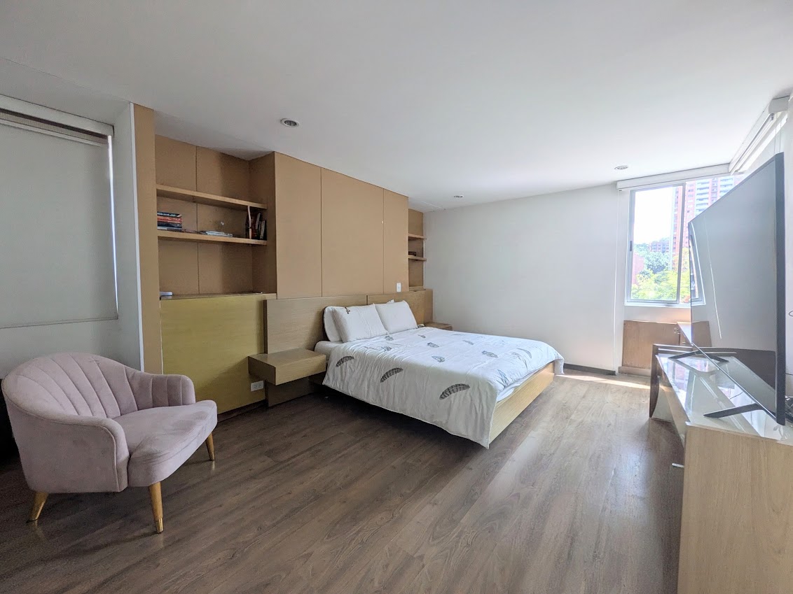 Apartamento en venta en Zona Centro, Envigado · foto 6 de 11