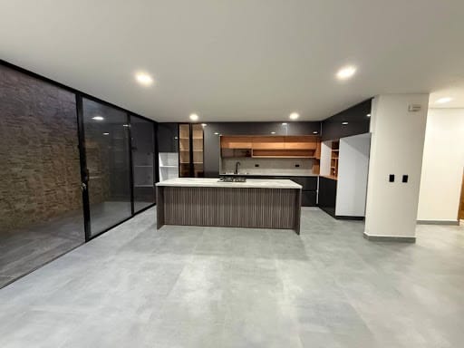 Casa de 4 alcobas en venta en El Porvenir, Rionegro, 235 m² · foto 3 de 12