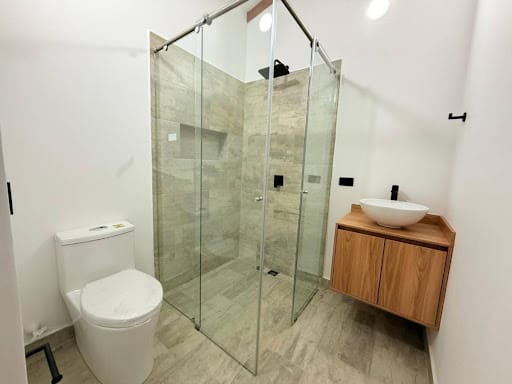 Casa de 4 alcobas en venta en El Porvenir, Rionegro, 235 m² · foto 8 de 12