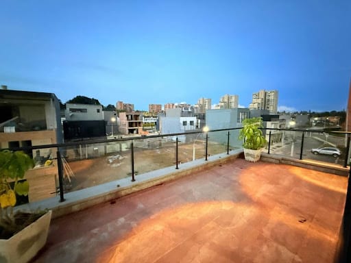 Casa de 4 alcobas en venta en El Porvenir, Rionegro, 235 m² · foto 12 de 12