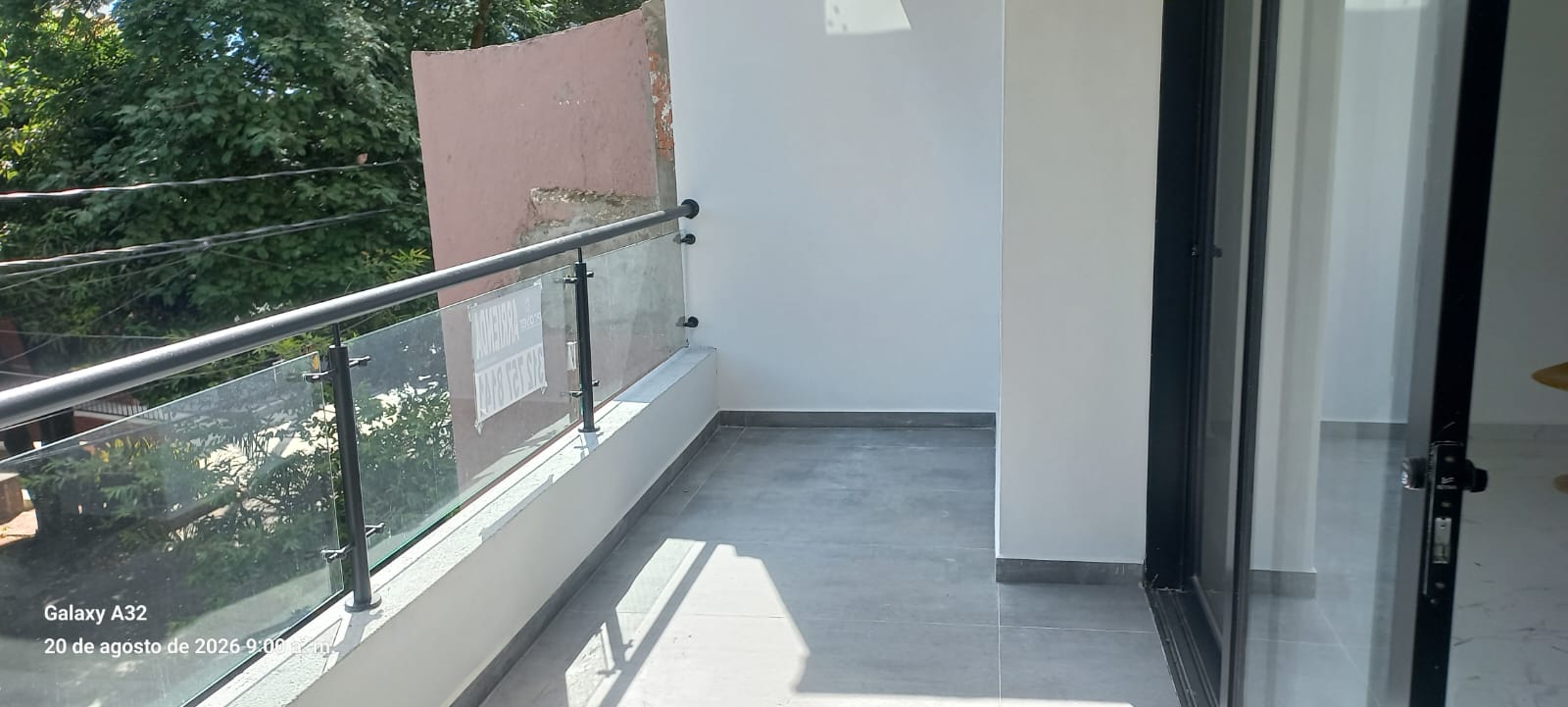 Apartamento en arriendo en Laureles, Medellín · foto 2 de 24
