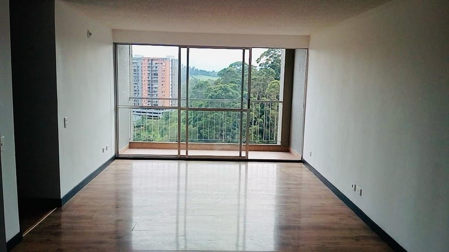 Apartamento de 3 alcobas en venta en El Porvenir, Rionegro, 76 m² · foto 4 de 10
