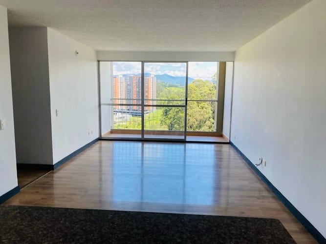 Apartamento de 3 alcobas en venta en El Porvenir, Rionegro, 76 m² · foto 5 de 10