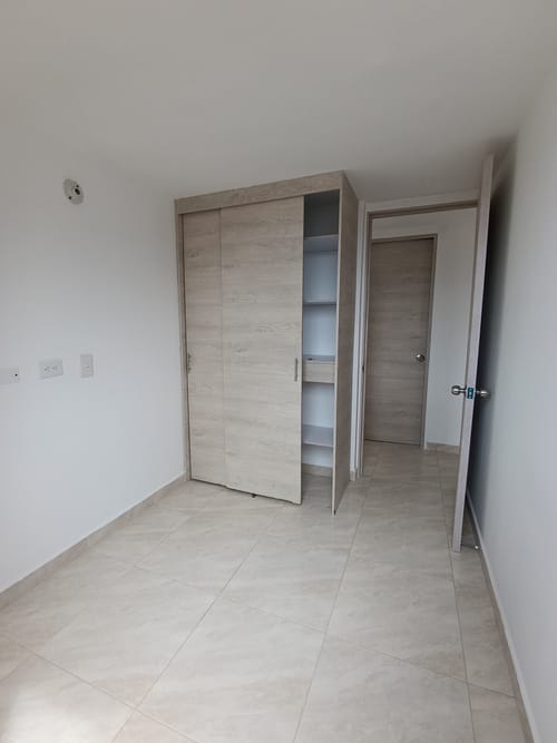 Apartamento de 3 alcobas en venta en Peña Verde, Bello, 55 m² · foto 2 de 14