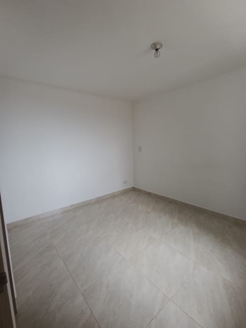 Apartamento de 3 alcobas en venta en Peña Verde, Bello, 55 m² · foto 3 de 14
