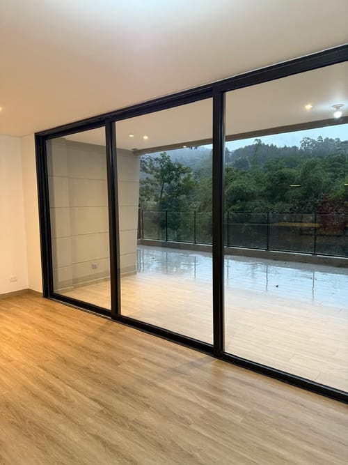 Apartamento de 2 alcobas en venta en El Porvenir, Rionegro, 138 m² · foto 6 de 11