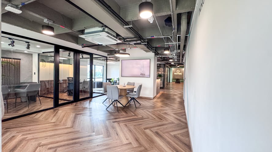 Oficina en arriendo en La Aguacatala, Medellín, 180 m² · foto 17 de 24
