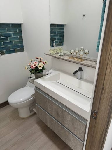 Casa de 5 alcobas en venta en La Clara, Guarne, 340 m² · foto 9 de 24