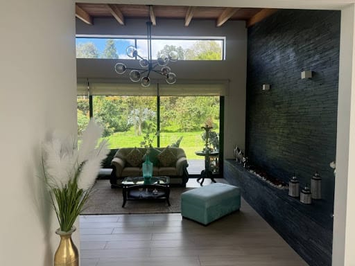 Casa de 5 alcobas en venta en La Clara, Guarne, 340 m² · foto 14 de 24