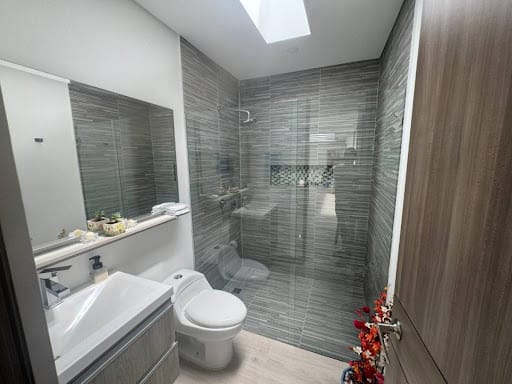 Casa de 5 alcobas en venta en La Clara, Guarne, 340 m² · foto 17 de 24