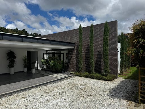 Casa de 5 alcobas en venta en La Clara, Guarne, 340 m² · foto 21 de 24