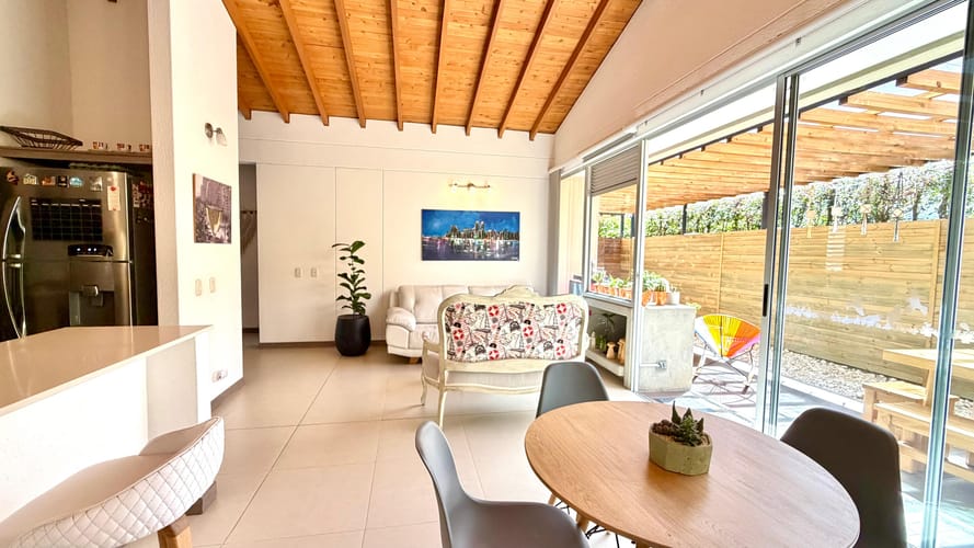 Casa de 2 alcobas en venta en El Retiro, 142 m² · foto 2 de 21