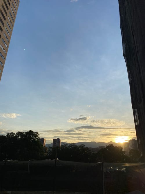 Apartamento en venta en El Poblado, Medellín · foto 2 de 19