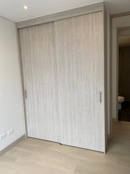 Apartamento de 2 alcobas en venta en El Poblado, Medellín, 61 m² · foto 8 de 22