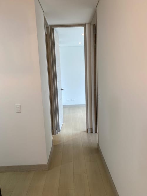 Apartamento de 2 alcobas en venta en El Poblado, Medellín, 61 m² · foto 16 de 22