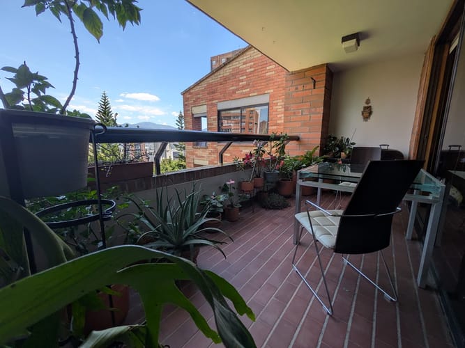 Apartamento de 2 alcobas en venta en El Poblado, Medellín, 174 m² · foto 4 de 14