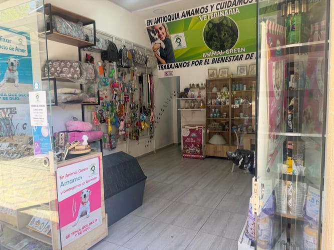 Local en venta en El Porvenir, Rionegro, 29 m² · foto 2 de 6