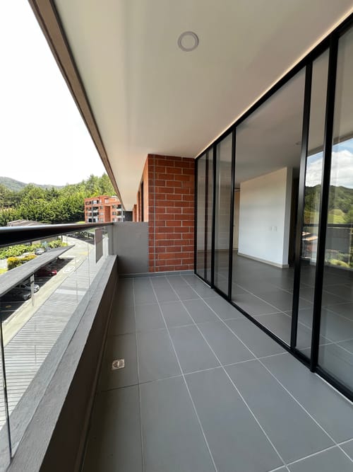 Apartamento de 1 alcoba en arriendo en Belén, Medellín, 68 m² · foto 3 de 19