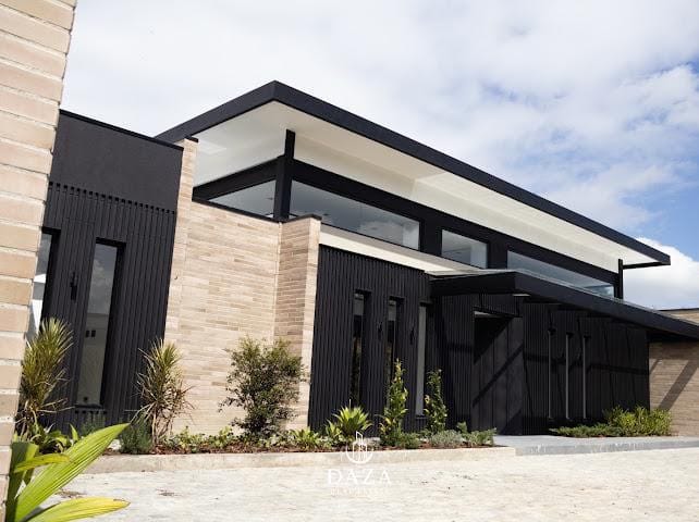 Casa de 4 alcobas en venta en Santa Elena, El Retiro · foto 4 de 24