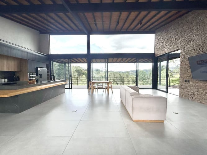 Casa de 4 alcobas en venta en Santa Elena, El Retiro · foto 13 de 24