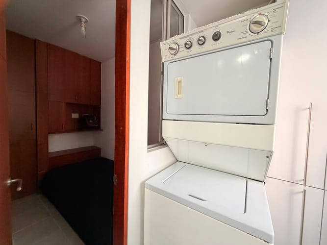 Apartamento de 2 alcobas en venta en Los Naranjos, Medellín, 138 m² · foto 11 de 18