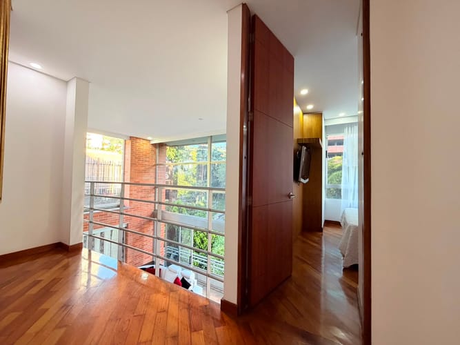 Apartamento de 2 alcobas en venta en Los Naranjos, Medellín, 138 m² · foto 14 de 18