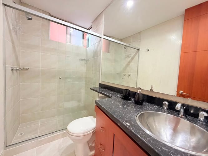 Apartamento de 2 alcobas en venta en Los Naranjos, Medellín, 138 m² · foto 15 de 18