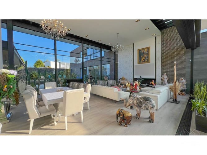 Casa de 6 alcobas en venta en Llano Grande, Rionegro · foto 6 de 24