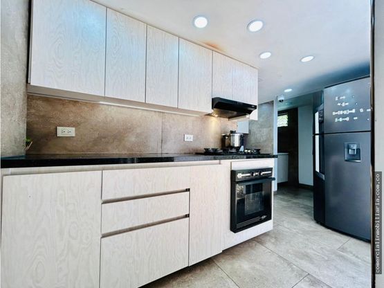 Apartamento en venta en Laureles, Medellín · foto 2 de 12