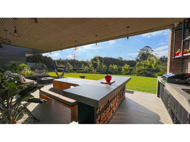 Casa de 6 alcobas en venta en Llano Grande, Rionegro · foto 9 de 24