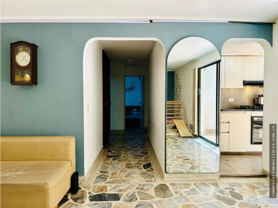 Apartamento en venta en Laureles, Medellín · foto 3 de 12