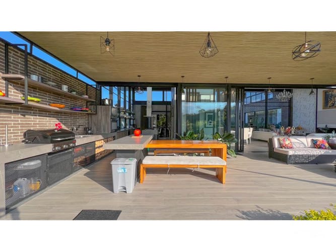 Casa de 6 alcobas en venta en Llano Grande, Rionegro · foto 10 de 24