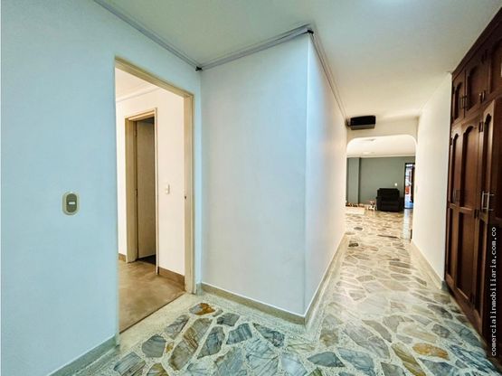 Apartamento en venta en Laureles, Medellín · foto 8 de 12