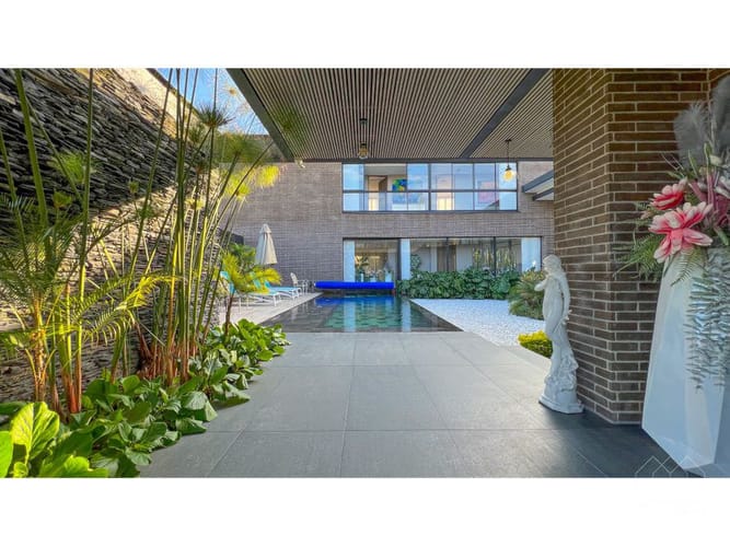 Casa de 6 alcobas en venta en Llano Grande, Rionegro · foto 14 de 24