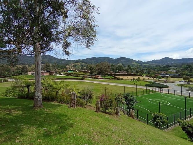 Lote en venta en Santa Elena, El Retiro, 2000 m² · foto 7 de 10