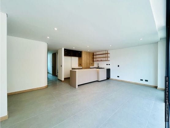 Apartamento de 3 alcobas en venta en Belén, Medellín, 101 m² · foto 4 de 7