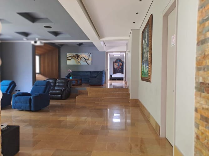 Casa de 10 alcobas en venta en Santa Elena, El Retiro · foto 16 de 24