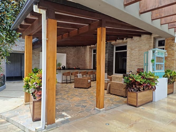 Casa de 10 alcobas en venta en Santa Elena, El Retiro · foto 19 de 24