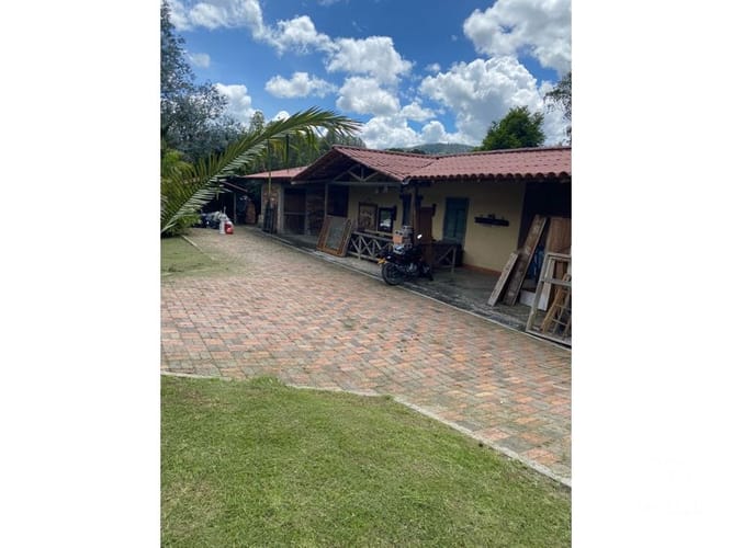 Finca en venta en Santa Elena, El Retiro, 36000 m² · foto 5 de 12
