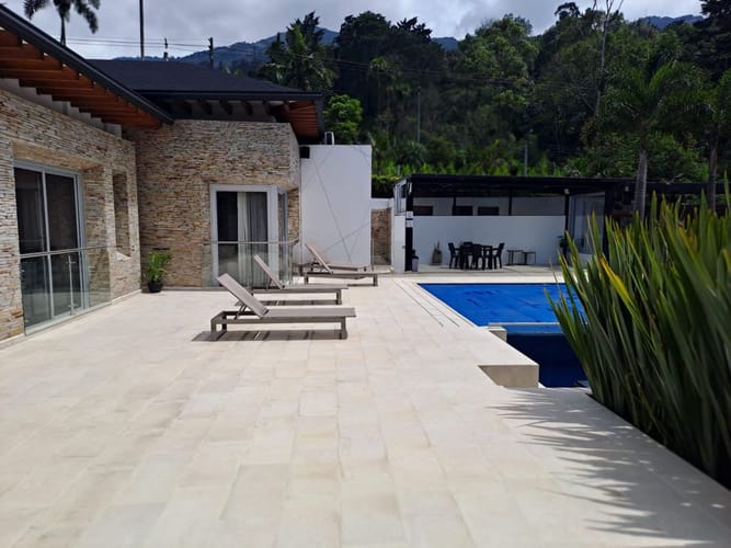 Casa de 10 alcobas en venta en Santa Elena, El Retiro · foto 24 de 24