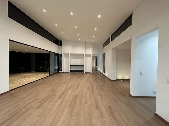Casa de 4 alcobas en venta en Santa Elena, El Retiro, 1876 m² · foto 14 de 24