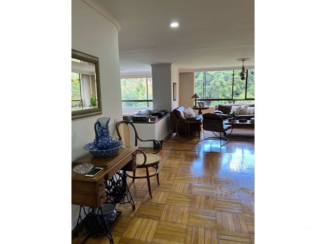 Apartamento de 2 alcobas en venta en Santa Elena, El Retiro, 307 m² · foto 3 de 16