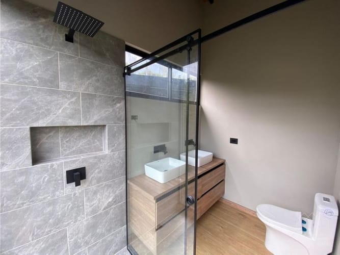 Casa de 3 alcobas en venta en Santa Elena, El Retiro · foto 12 de 18