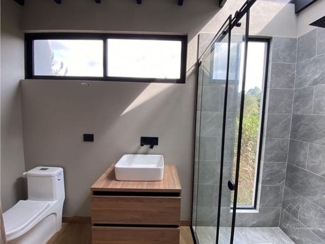 Casa de 3 alcobas en venta en Santa Elena, El Retiro · foto 17 de 18
