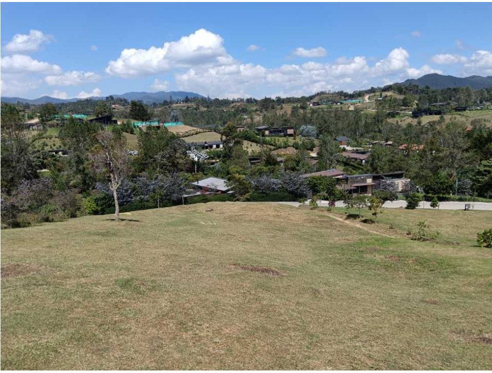 Land in Santa Elena (3389 m²) for Sale