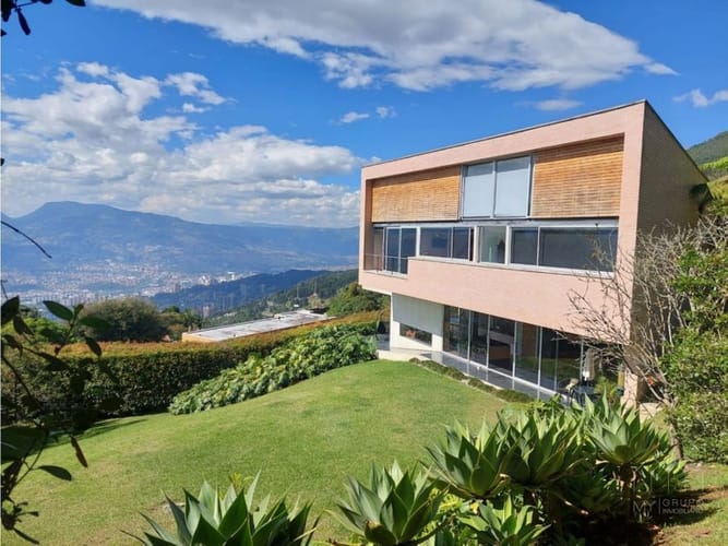 Casa de 4 alcobas en venta en Santa Elena, El Retiro · foto 4 de 18