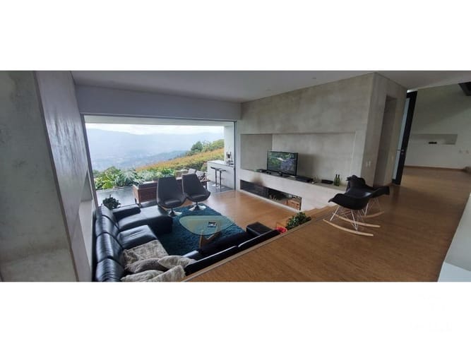 Casa de 4 alcobas en venta en Santa Elena, El Retiro · foto 10 de 18