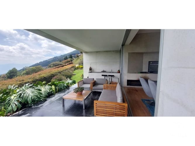 Casa de 4 alcobas en venta en Santa Elena, El Retiro · foto 13 de 18